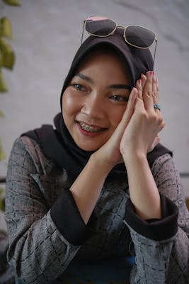 Thea, 26