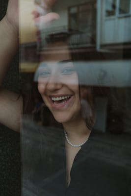 Ingrid, 26
